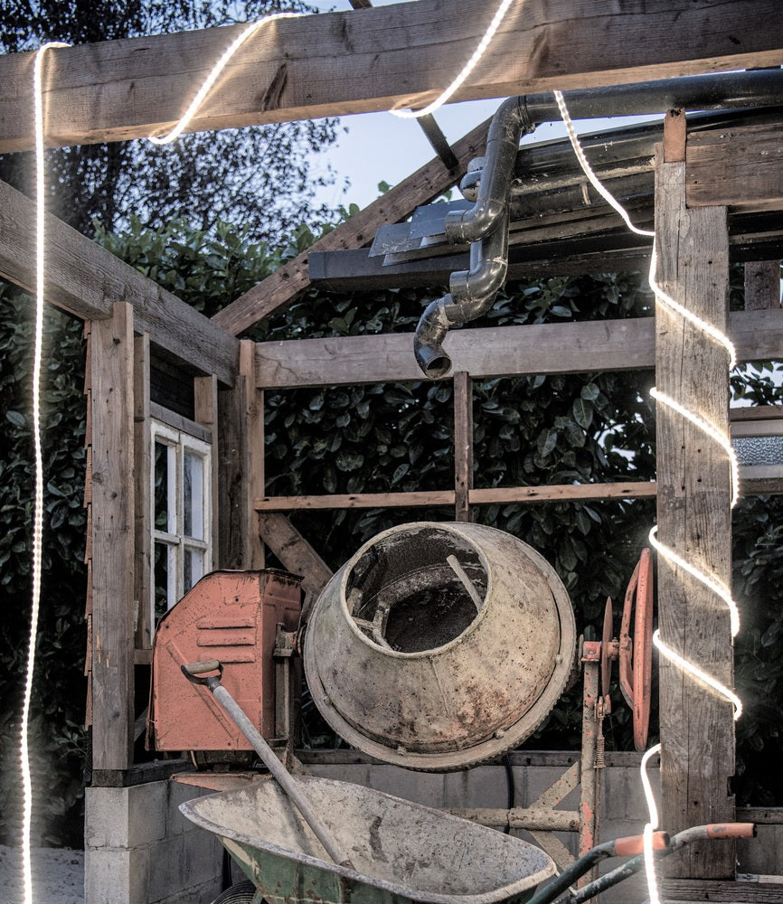 Meson Rope Bailey Robust LED Rope 25M High Output IP65 4000K - 145829 | Tameson.com